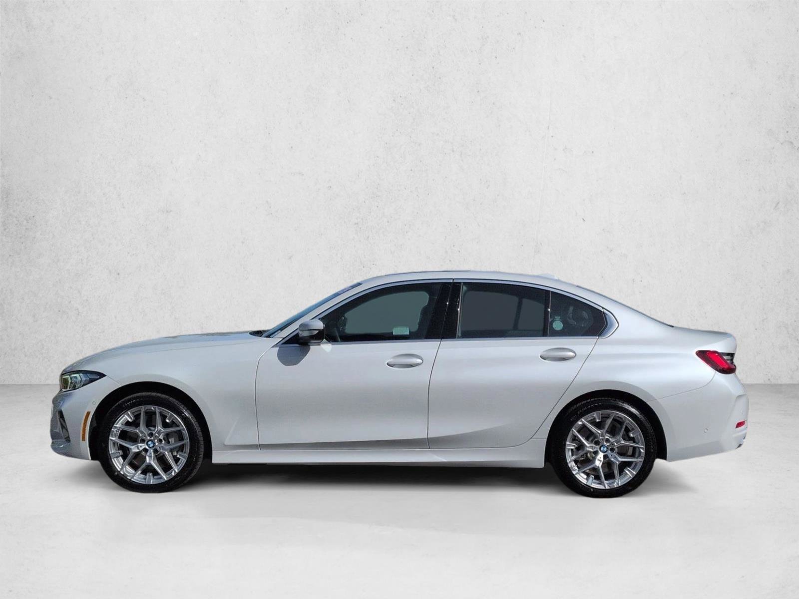 Used 2025 BMW 330i xDrive Sedan AWD/4WD image 9