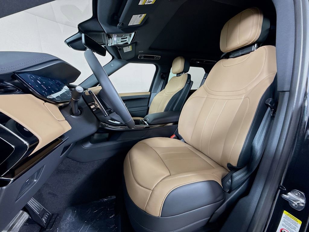 New 2026 Land Rover Range Rover Sport Dynamic SE image 11