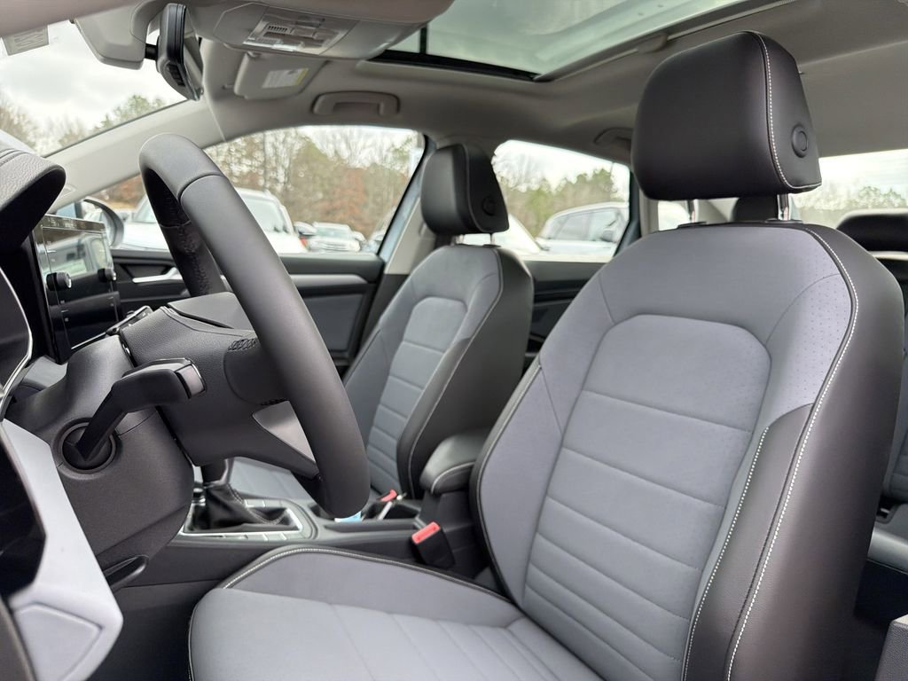 New 2026 Volkswagen Jetta SE image 12