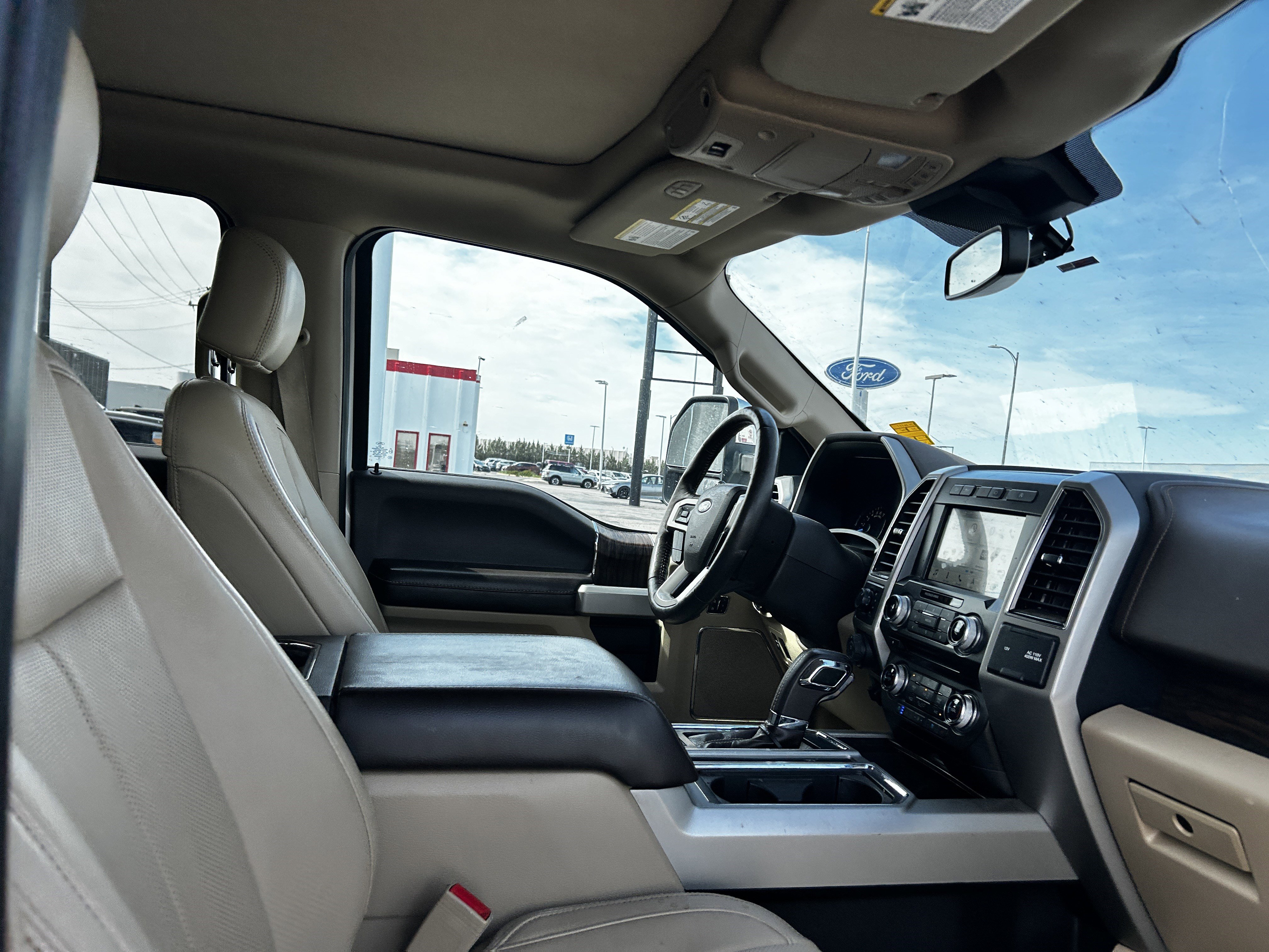 Used 2018 Ford F150 Lariat w/ Equipment Group 502A Luxury AWD/4WD image 12