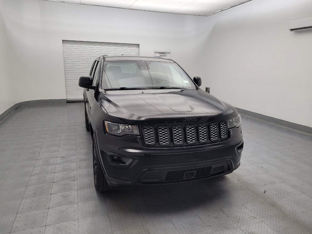Used 2020 Jeep Grand Cherokee Altitude AWD/4WD image 14