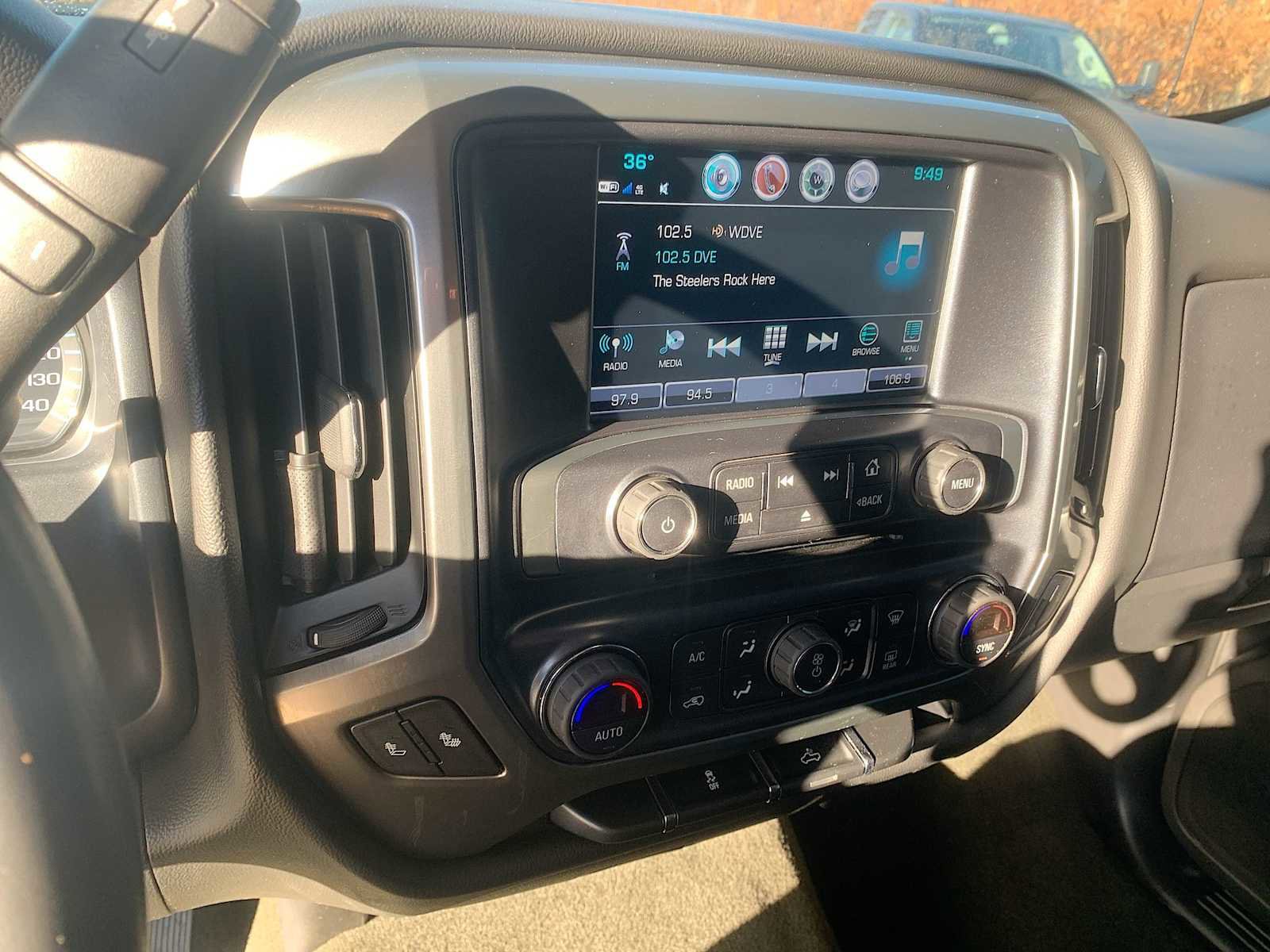 Used 2018 Chevrolet Silverado 1500 LT w/ All Star Edition image 13
