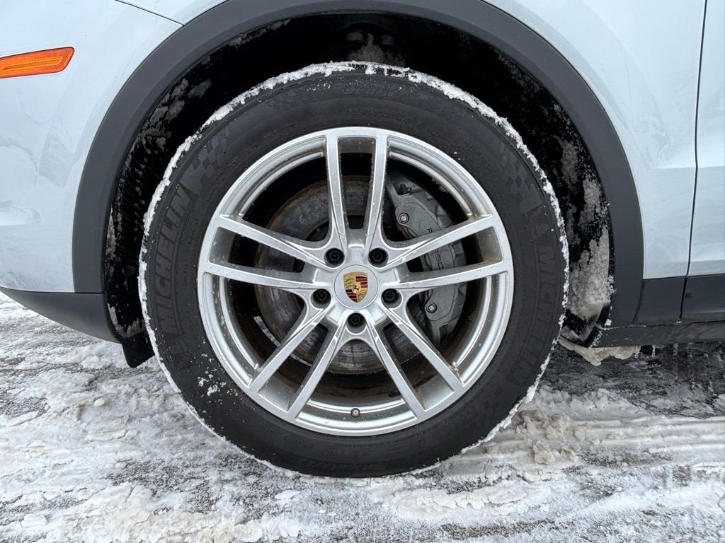 Used 2019 Porsche Cayenne S image 24