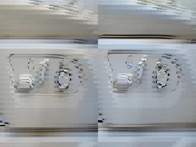 Certified 2024 Cadillac Escalade Premium Luxury Platinum image 13