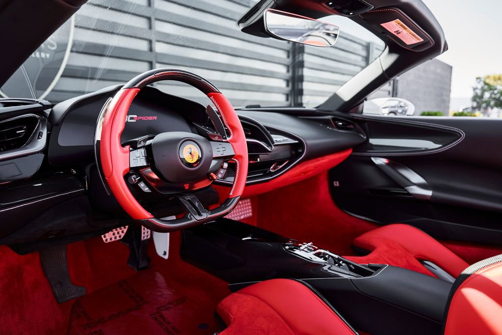 Used 2025 Ferrari SF90 Spider AWD/4WD image 2