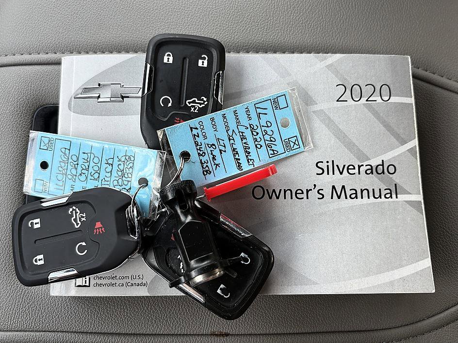 Used 2020 Chevrolet Silverado 1500 LTZ w/ LTZ Premium Package image 27