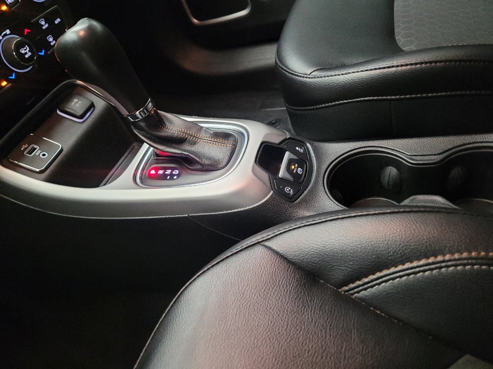 Used 2018 Jeep Compass Latitude w/ Popular Equipment Group FWD image 26