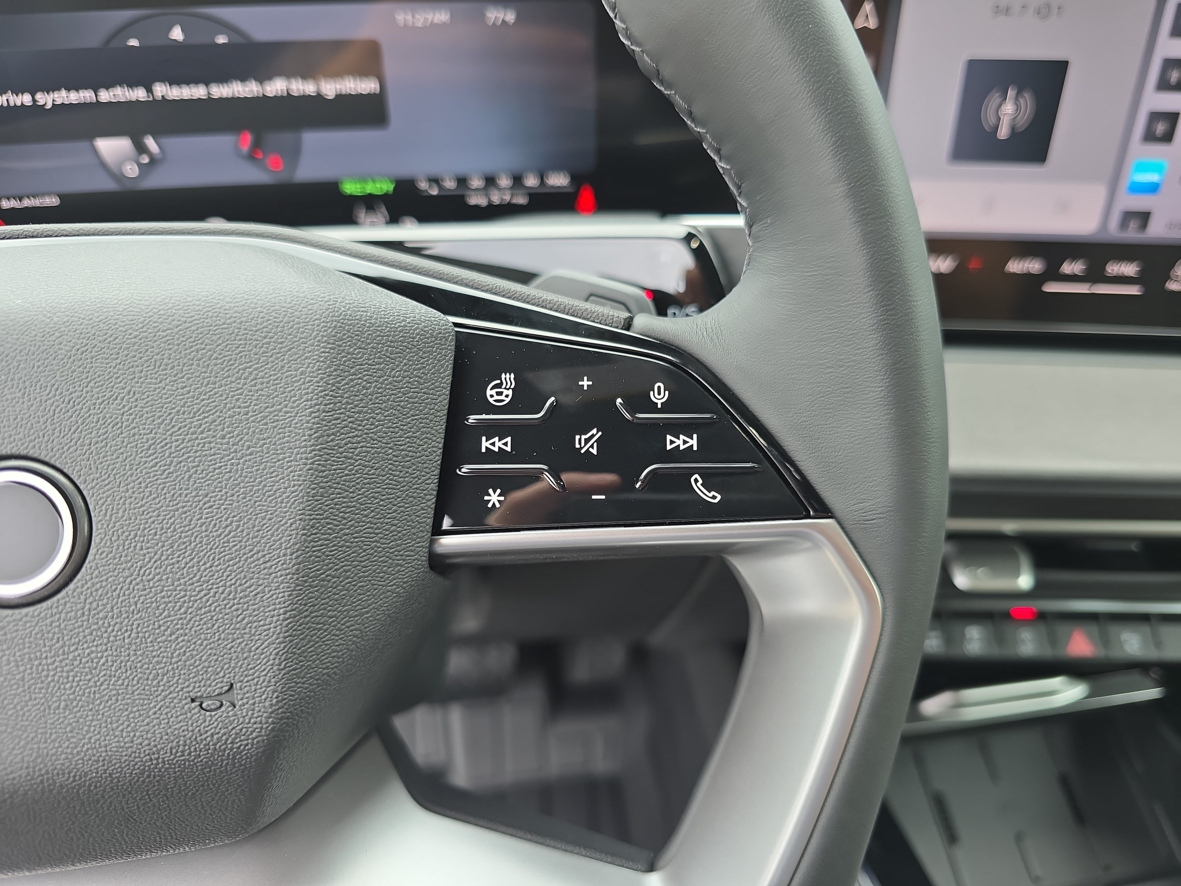 New 2026 Audi Q3 quattro 2.0T AWD/4WD image 18