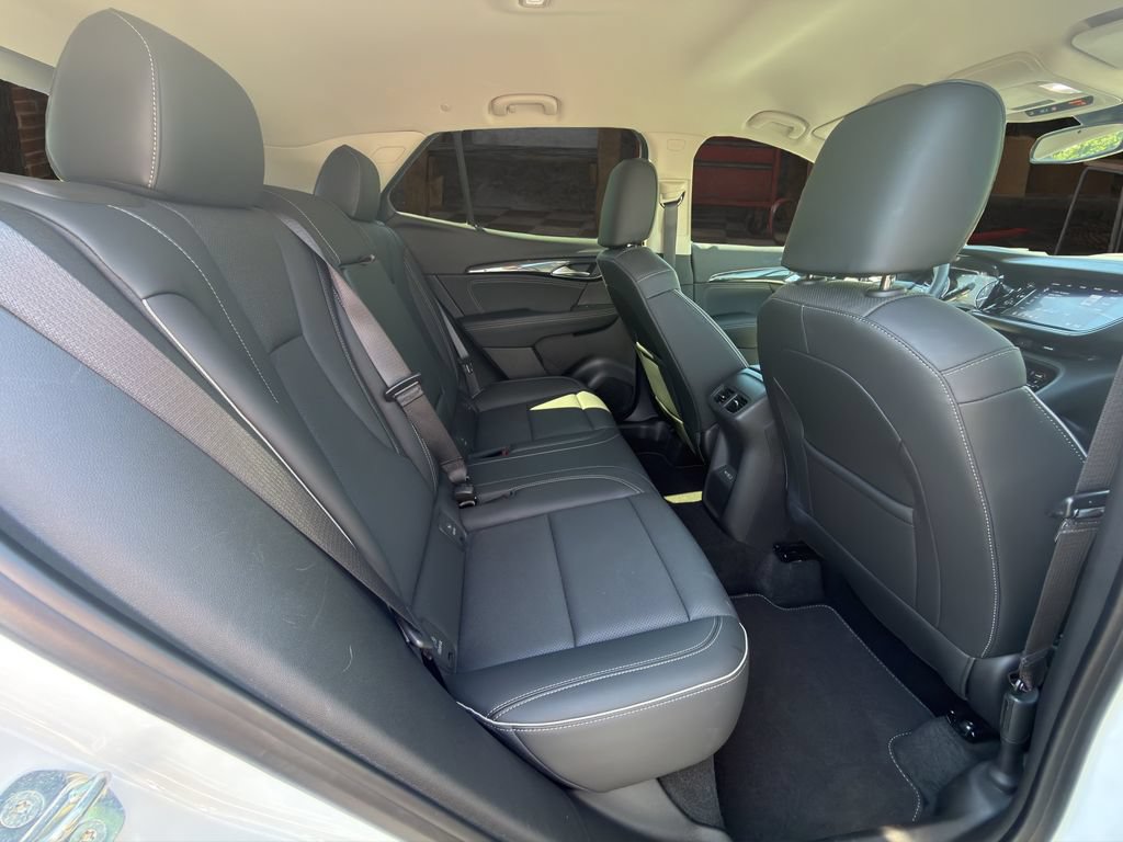 Certified 2023 Buick Envision Essence FWD image 18
