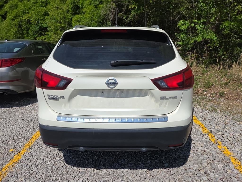 Used 2019 Nissan Rogue Sport SL AWD/4WD image 5