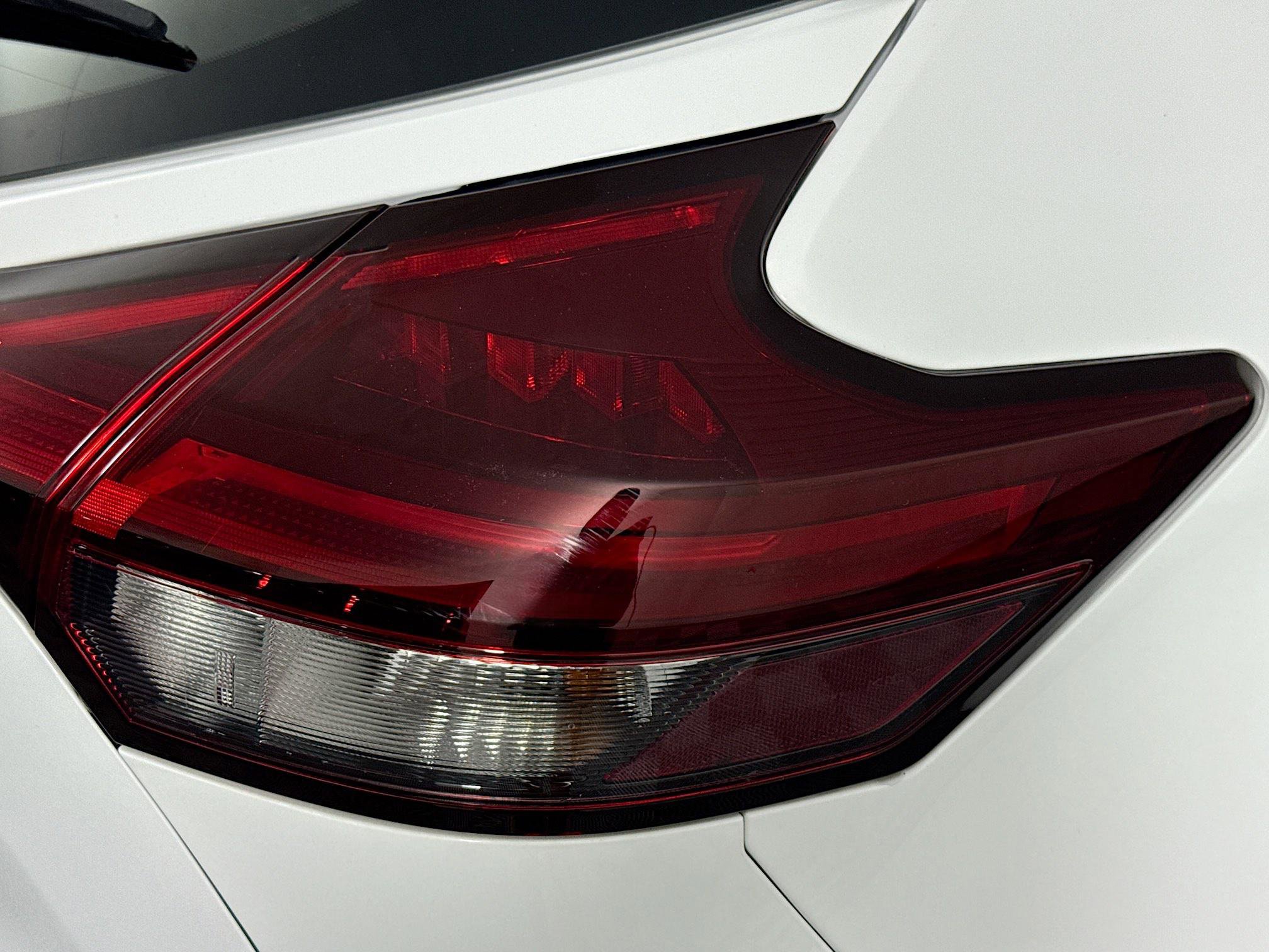 Used 2022 Nissan Kicks S image 33