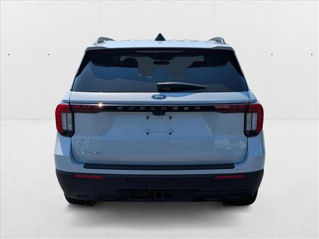 New 2025 Ford Explorer Active image 7