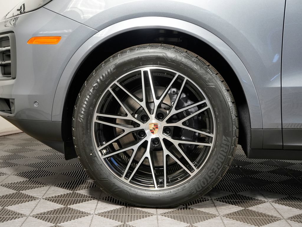 New 2026 Porsche Cayenne AWD/4WD image 13