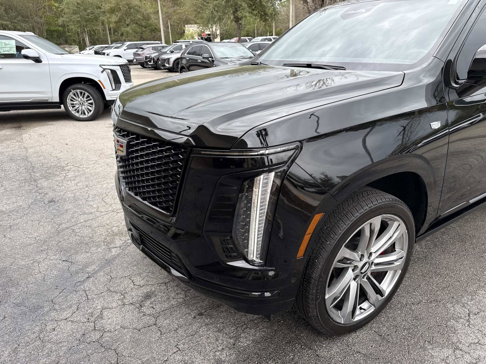 Certified 2025 Cadillac Escalade Sport w/ Touring Package AWD/4WD image 10