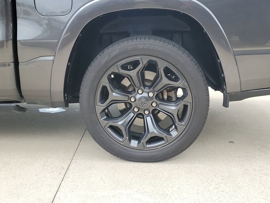 Used 2021 RAM 1500 Limited w/ Night Edition image 5