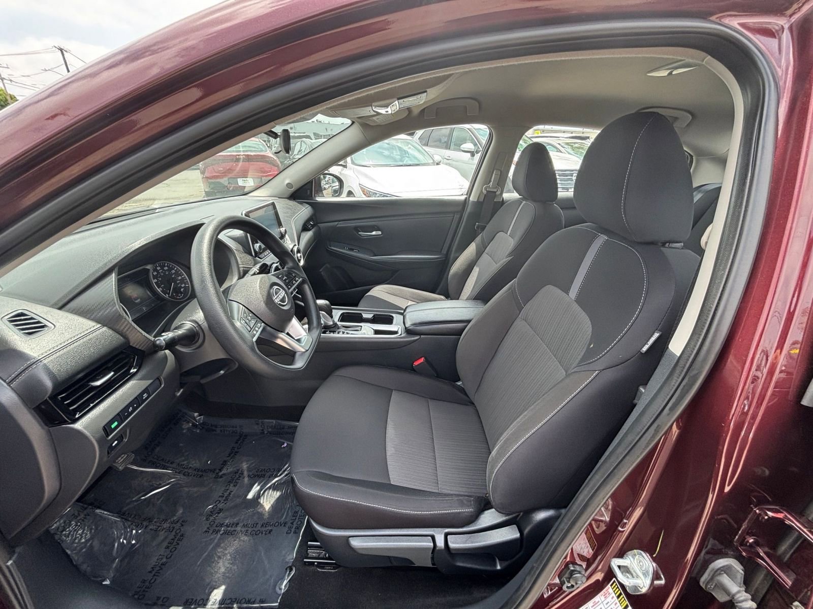 Used 2025 Nissan Sentra SV FWD image 30