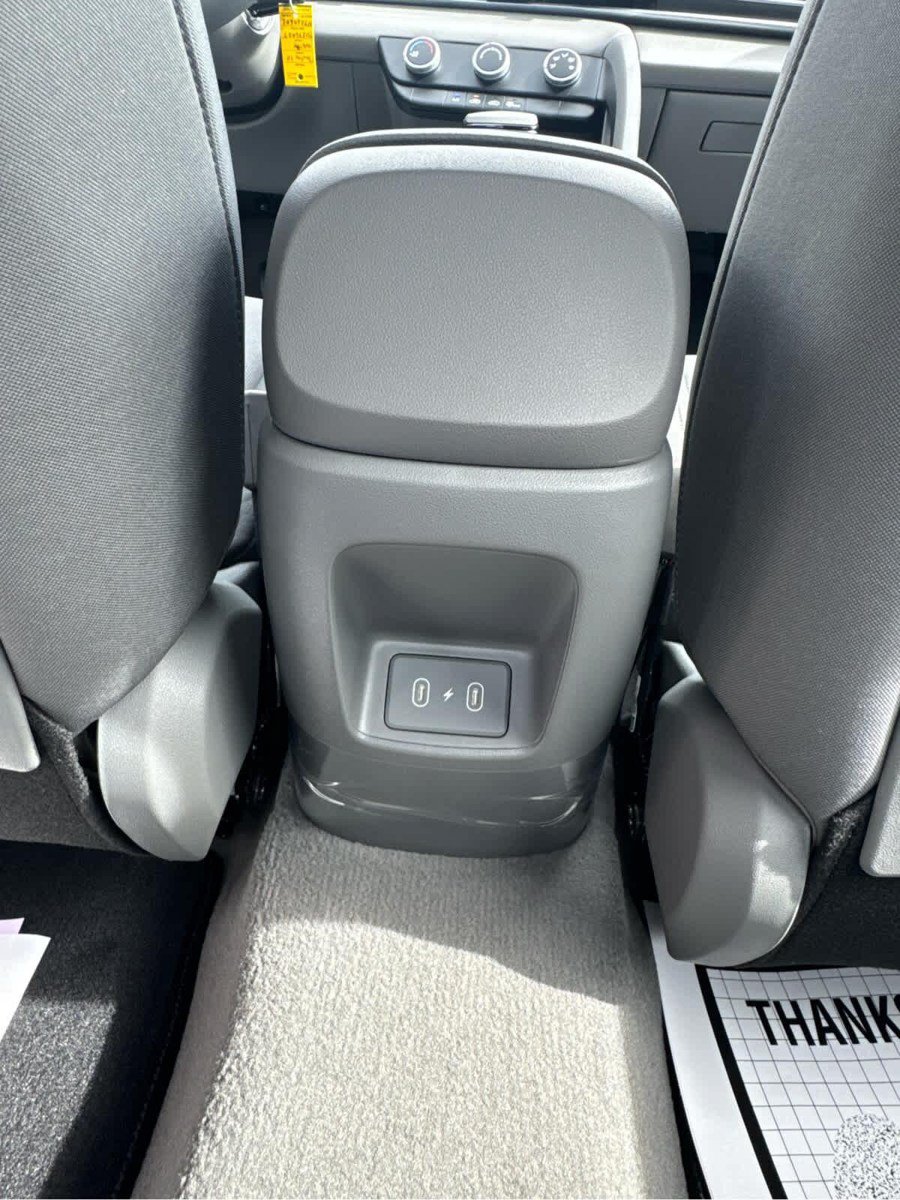 New 2026 Hyundai Elantra SE FWD image 42