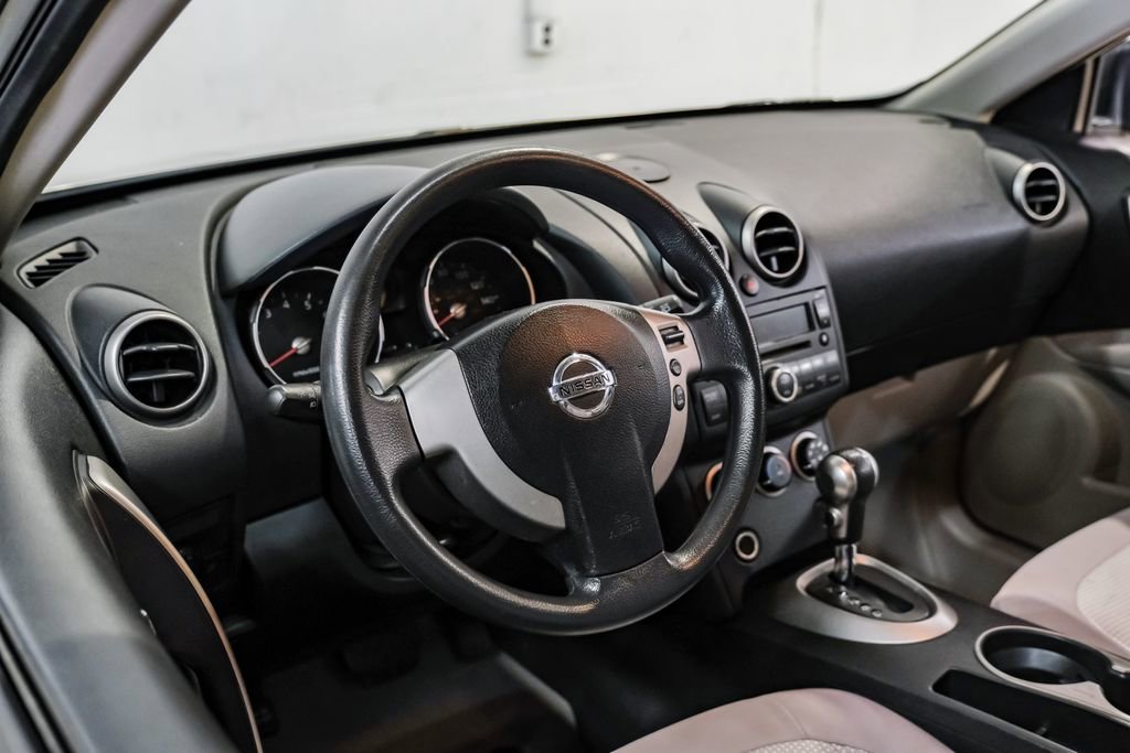 Used 2009 Nissan Rogue SL w/ Moonroof Pkg image 18