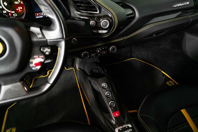 Used 2017 Ferrari 488 GTB RWD image 20