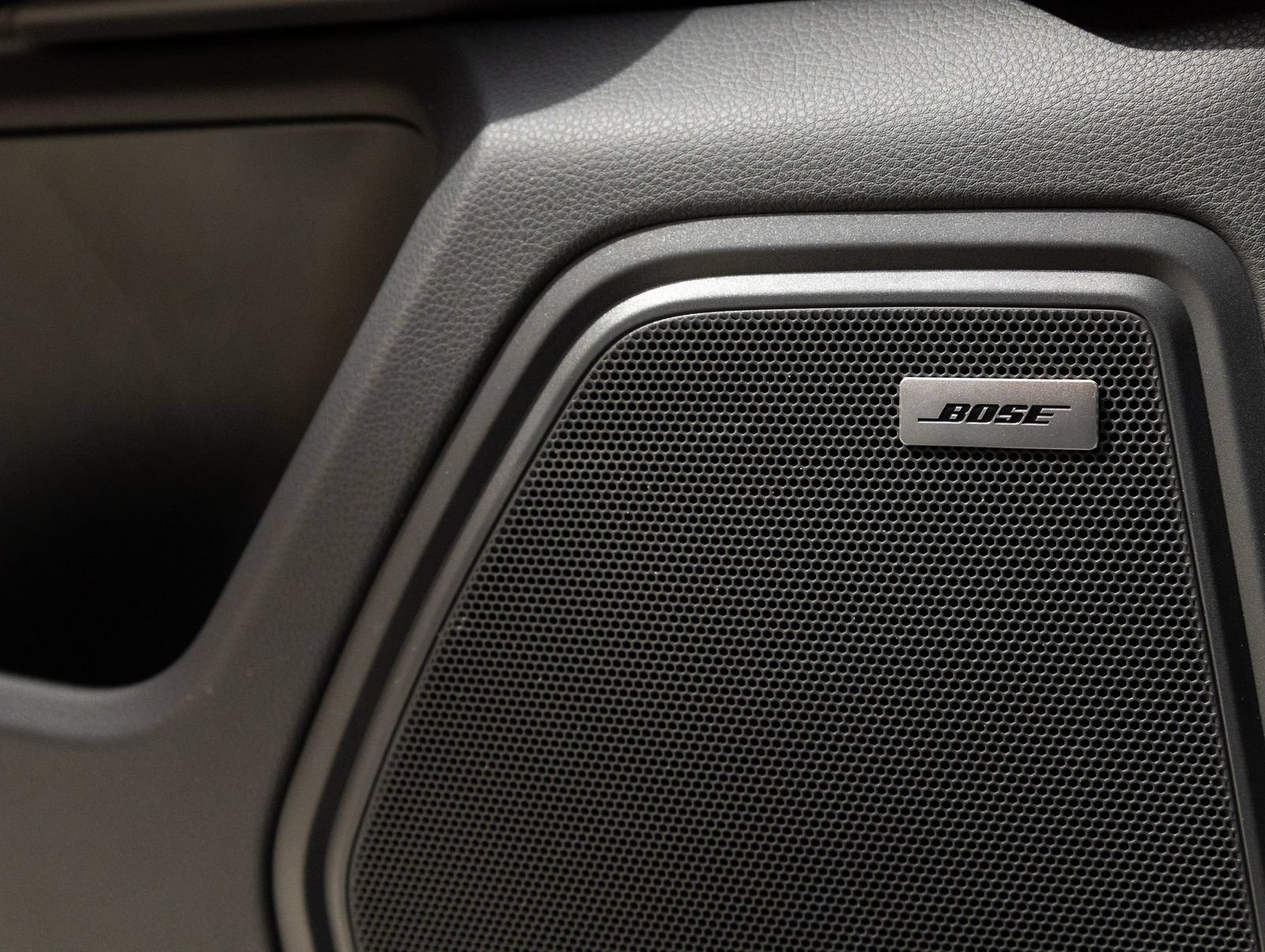 Certified 2023 Porsche Macan S AWD/4WD image 19