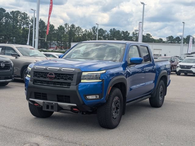 Used 2025 Nissan Frontier PRO-4X AWD/4WD image 7