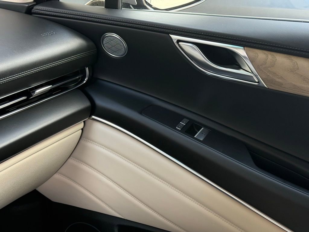 Used 2023 Genesis GV80 3.5T image 37