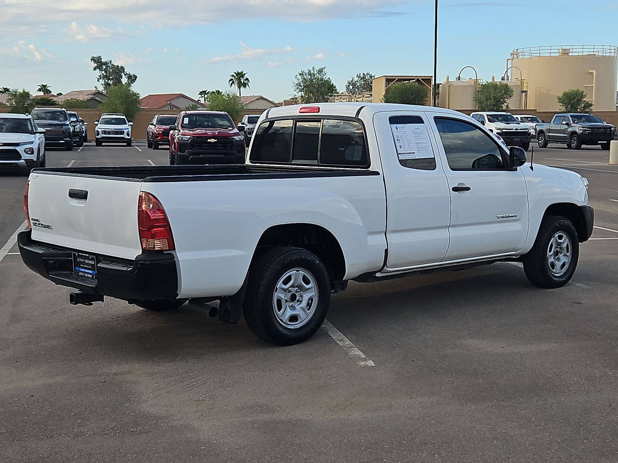Used 2015 Toyota Tacoma 2WD Access Cab w/ Convenience Package image 5