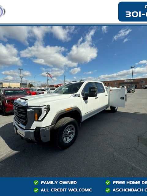New 2024 GMC Sierra 3500 Pro w/ Convenience Package