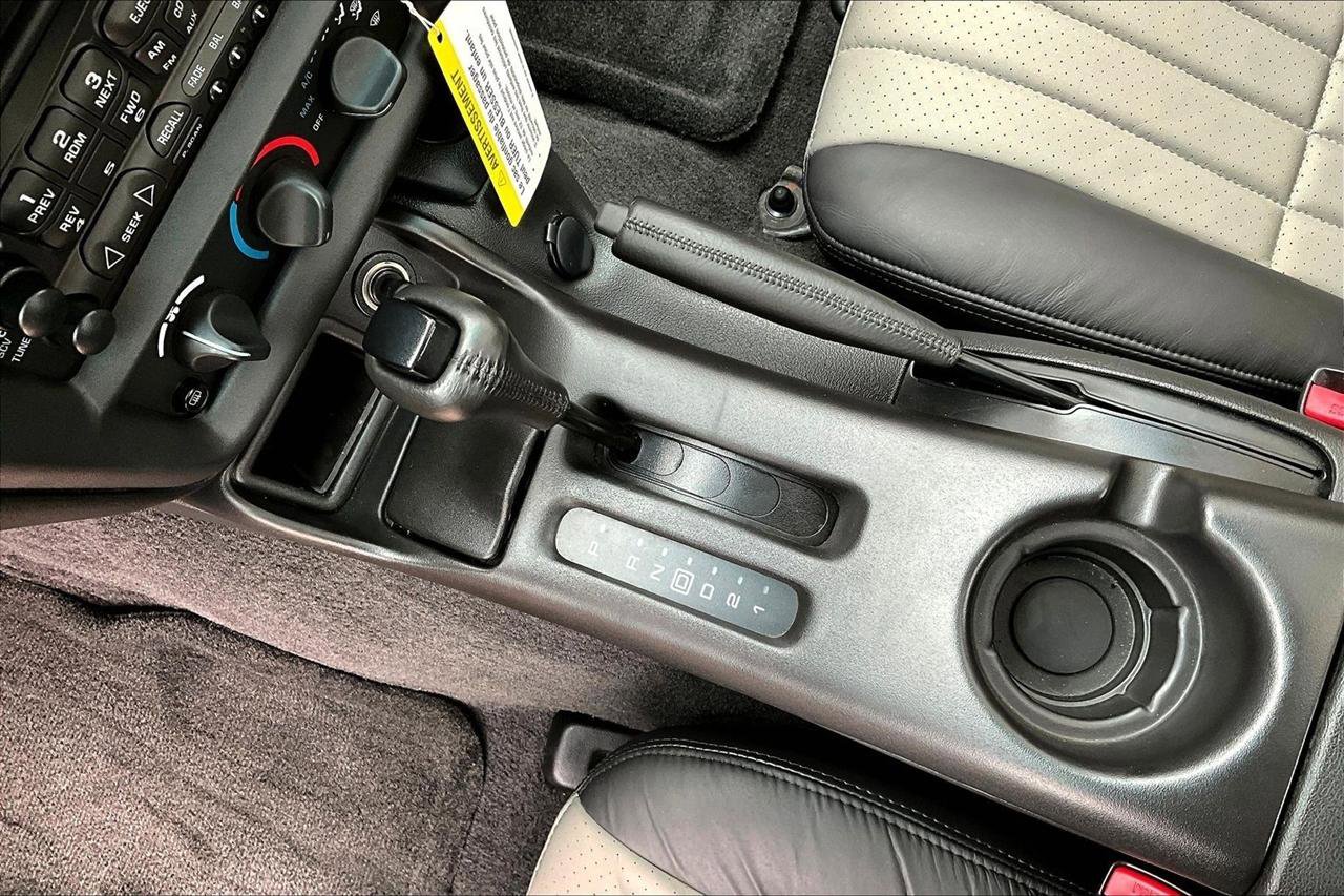 Used 2002 Chevrolet Camaro Z28 w/ SS Performance/Appearance Pkg RWD image 19