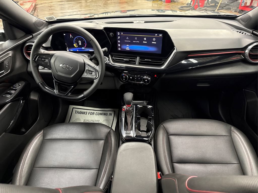 Used 2025 Chevrolet Trax RS image 20