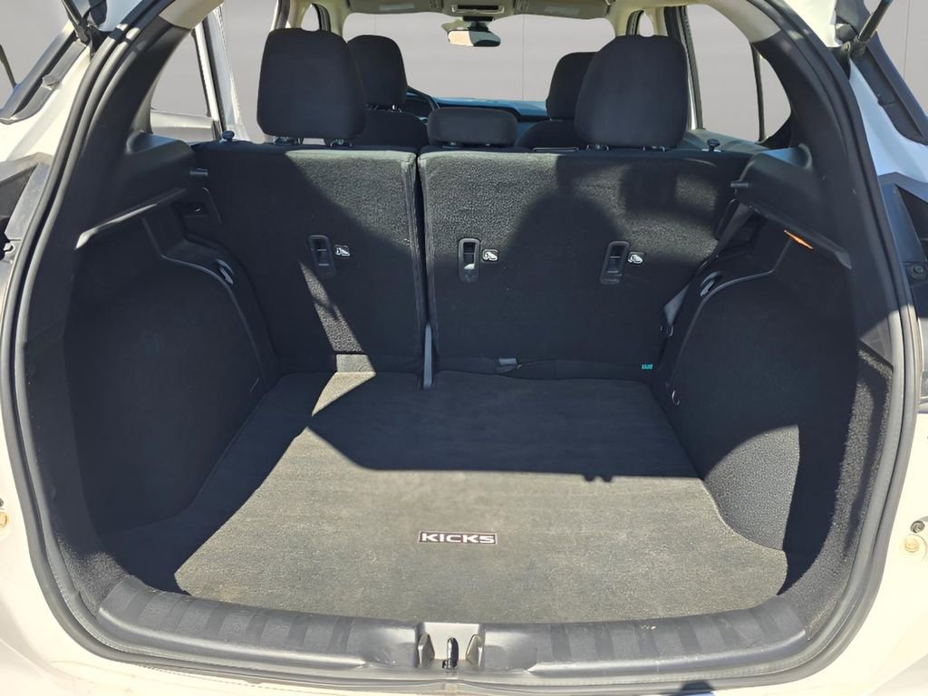 Used 2023 Nissan Kicks S FWD image 17