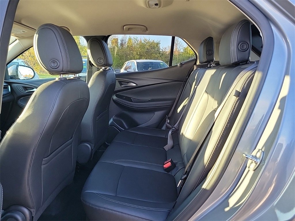 Used 2024 Buick Encore GX Sport Touring image 11