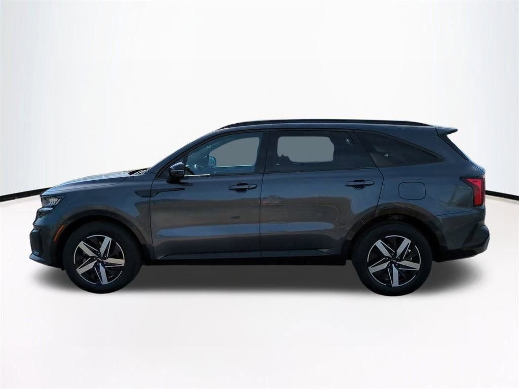 Used 2023 Kia Sorento S image 8