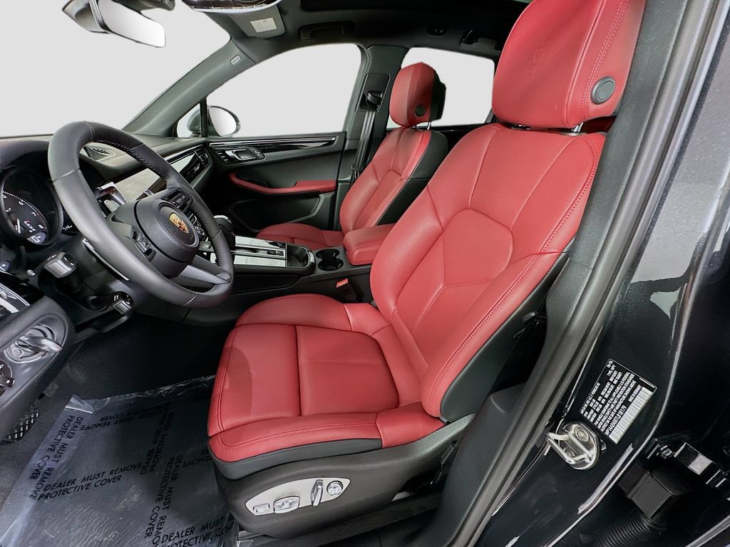 New 2026 Porsche Macan Turbo AWD/4WD image 5