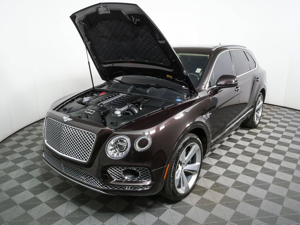 Used 2017 Bentley Bentayga image 34