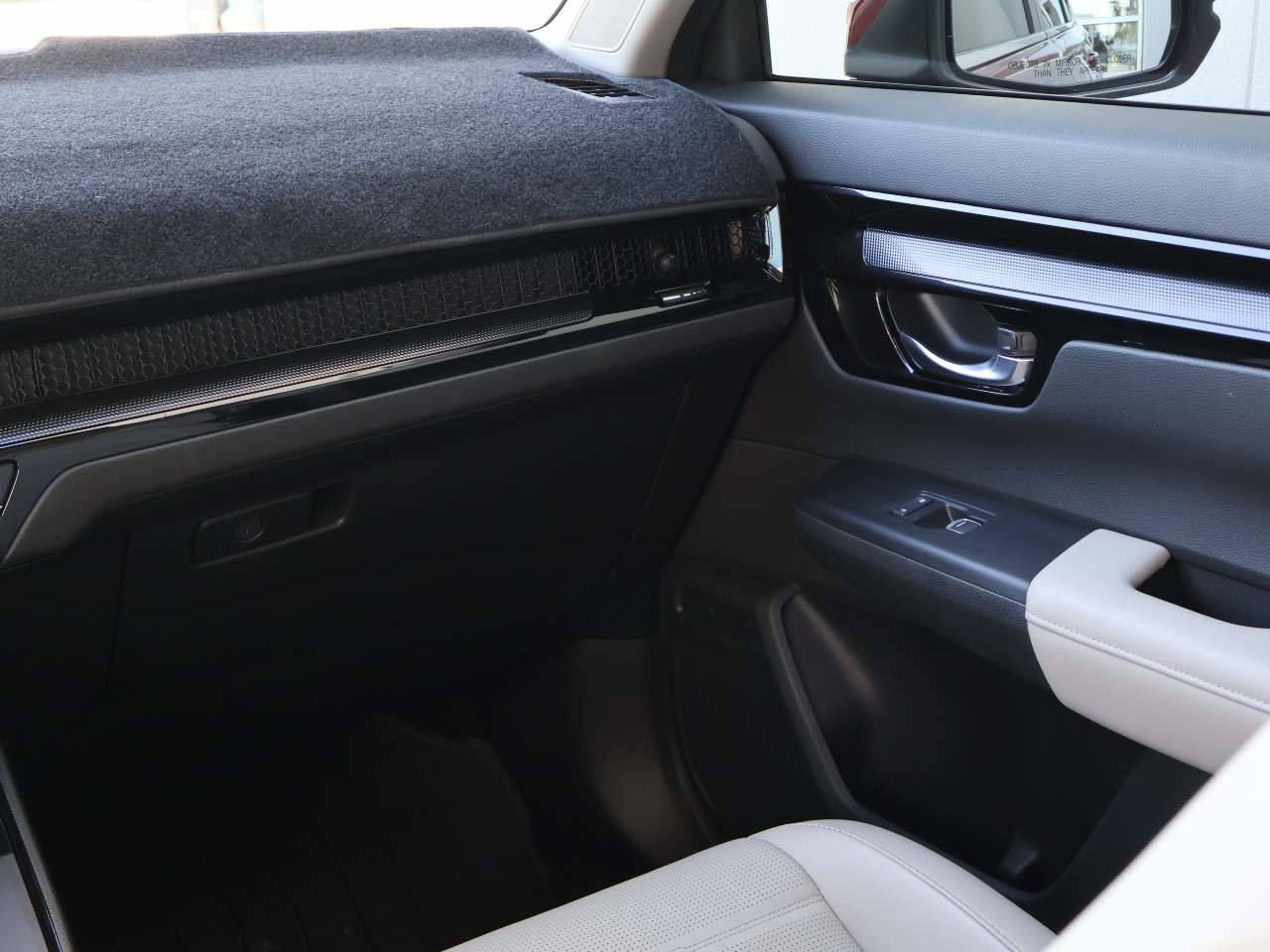 Used 2025 Honda CR-V EX-L image 17