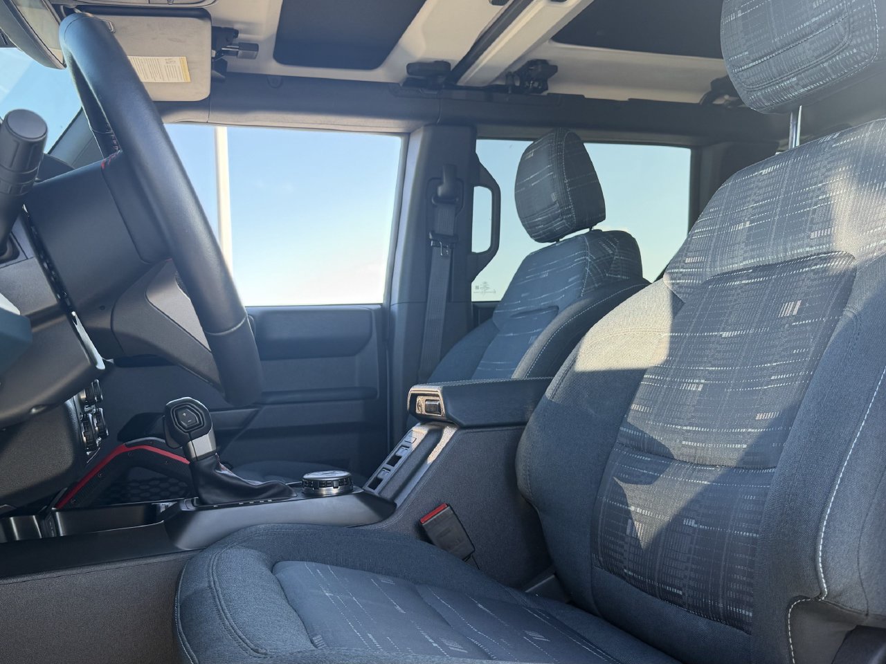 Used 2025 Ford Bronco Heritage Edition AWD/4WD image 27
