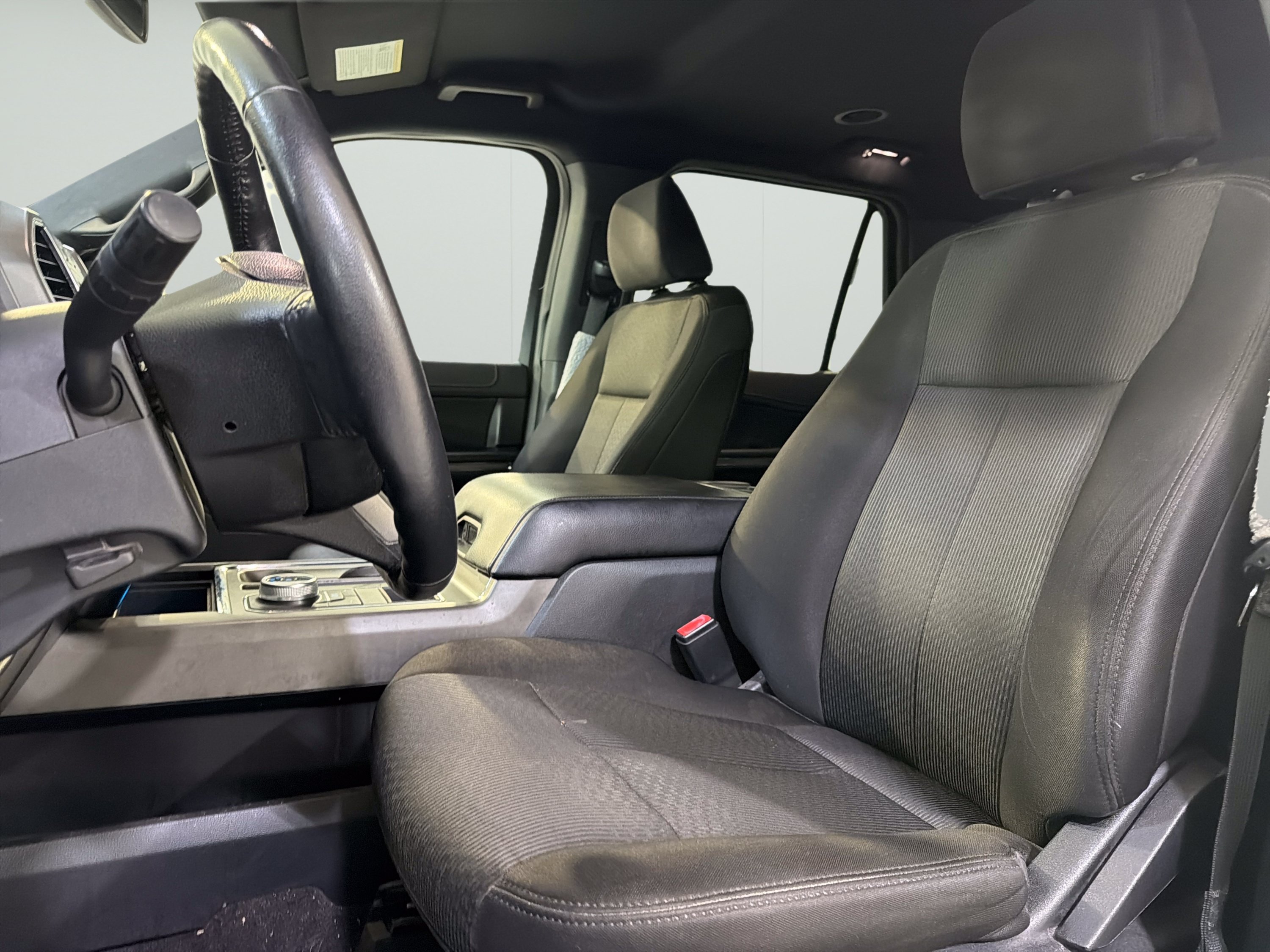 Used 2021 Ford Expedition XLT RWD image 9
