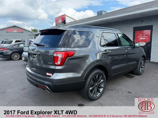 Used 2017 Ford Explorer XLT w/ Equipment Group 202A AWD/4WD image 3