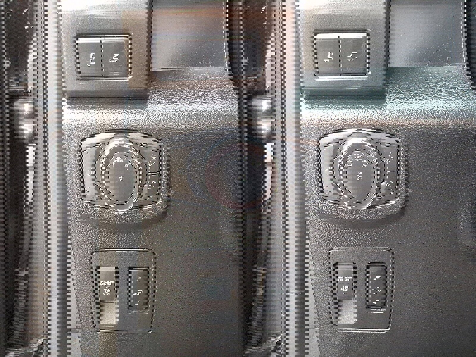 Used 2019 Ford Expedition Max Limited image 25