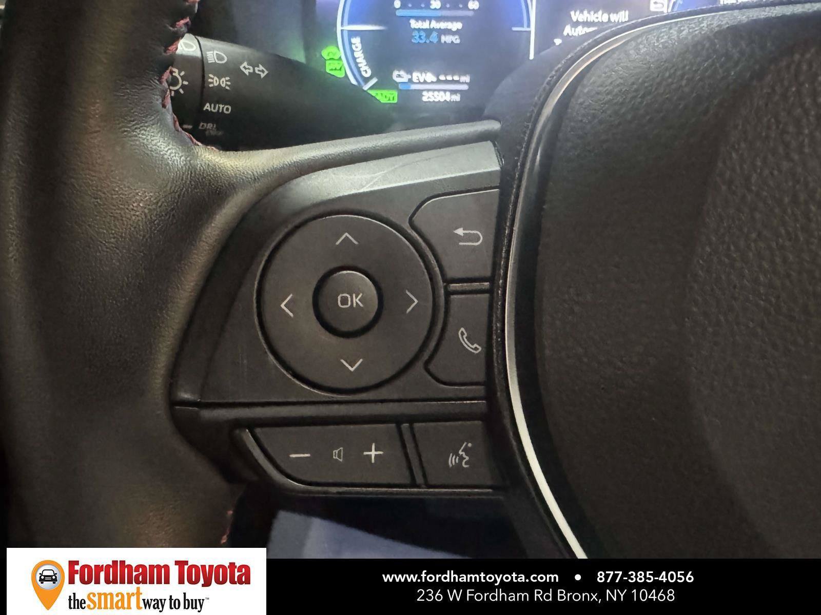 Used 2025 Toyota RAV4 XSE w/ Weather Package AWD/4WD image 22