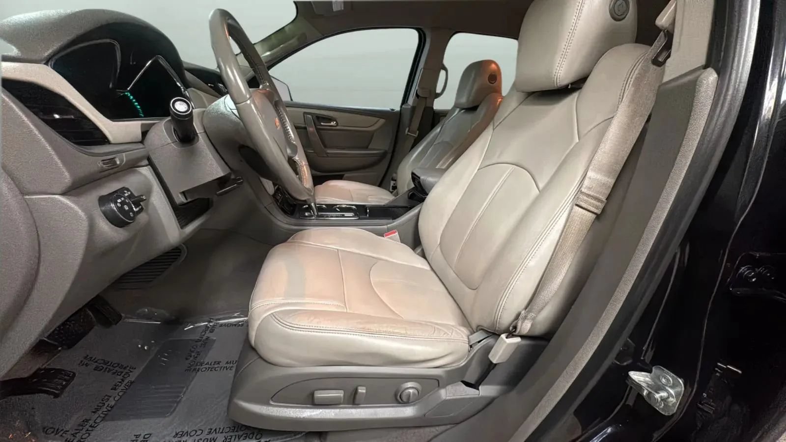 Used 2015 Chevrolet Traverse LT FWD image 20