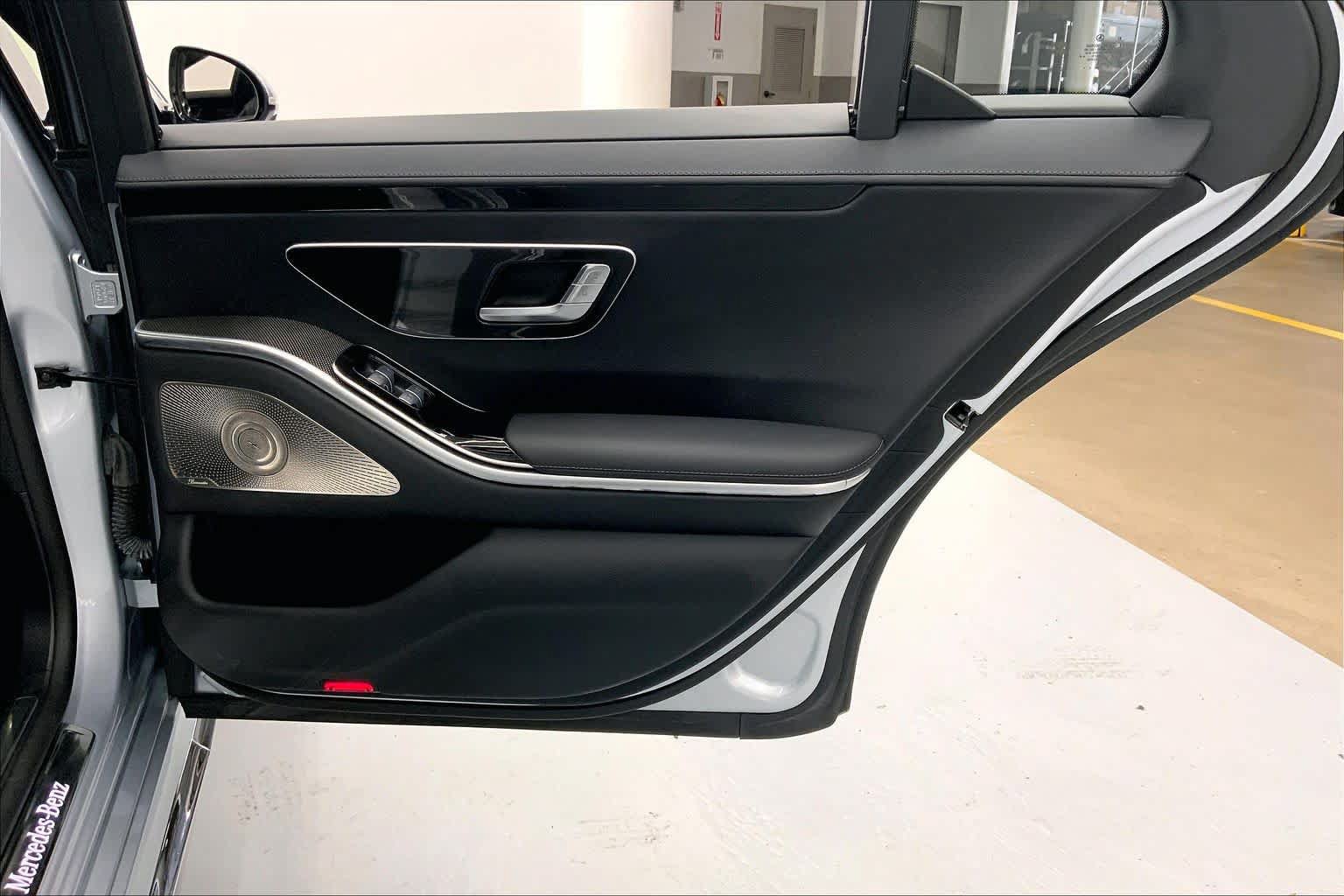 Certified 2022 Mercedes-Benz S 500 4MATIC image 12