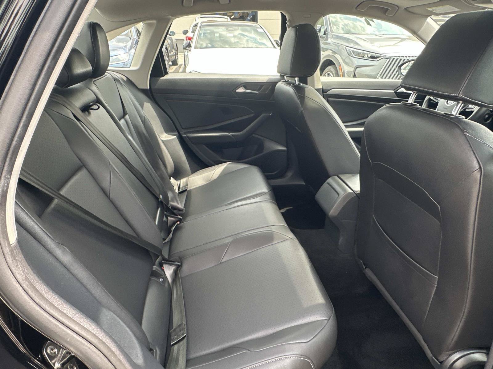 Used 2020 Volkswagen Jetta SE FWD image 31