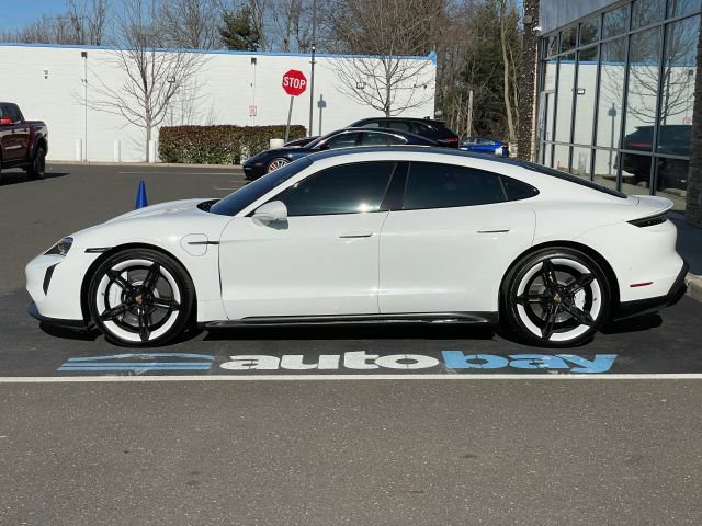 Used 2023 Porsche Taycan GTS image 15