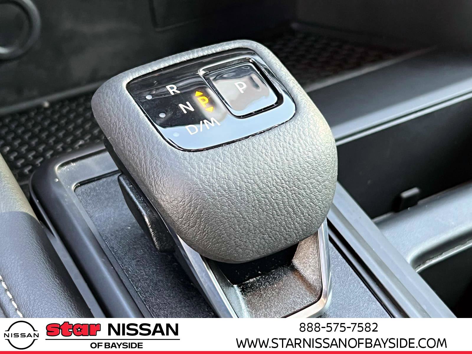 Used 2024 Nissan Pathfinder S image 28
