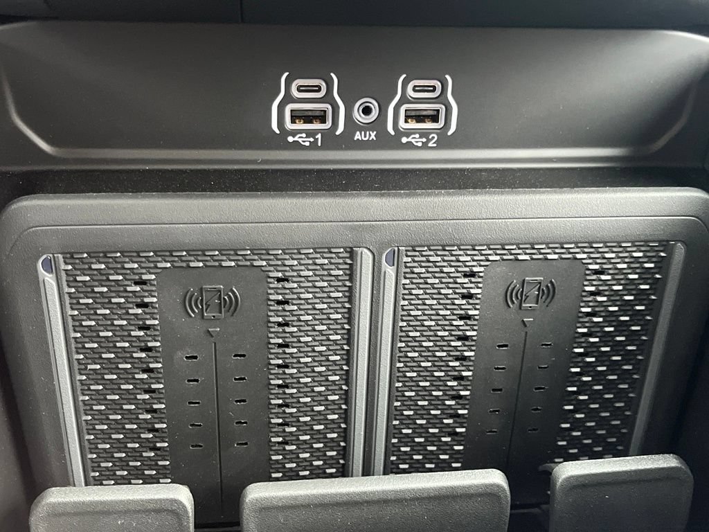 New 2026 RAM 3500 Big Horn AWD/4WD image 16