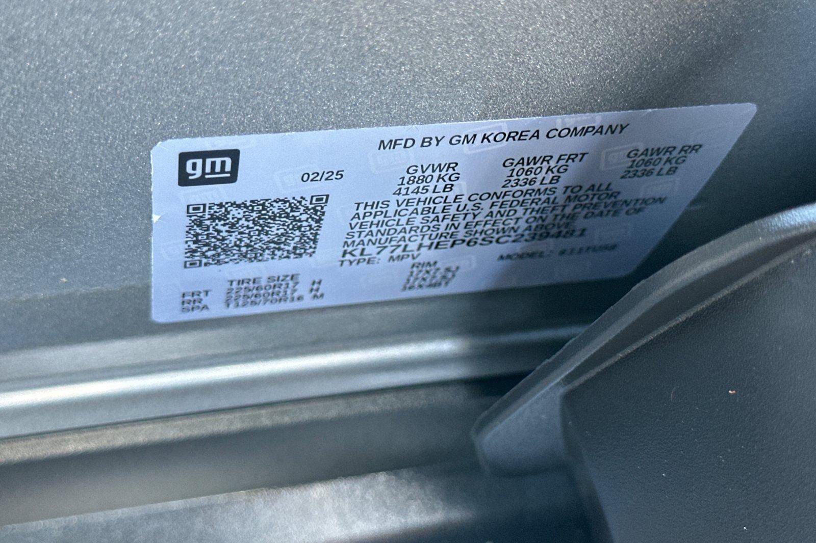 Used 2025 Chevrolet Trax LT w/ LT Convenience Package image 28