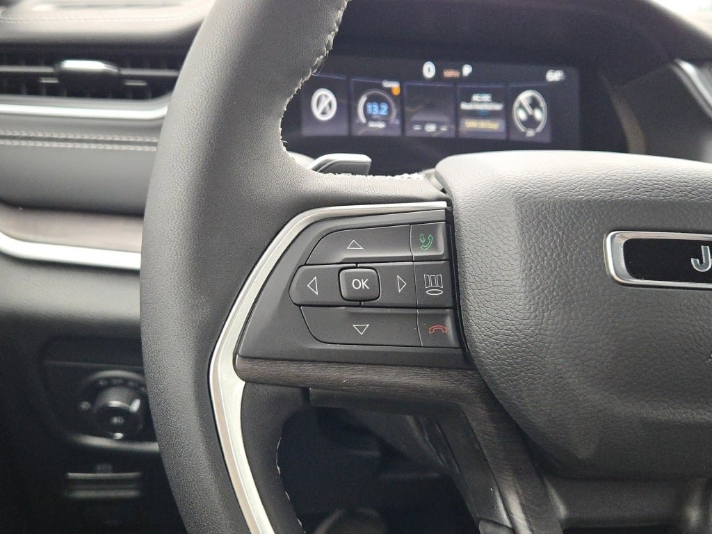 New 2025 Jeep Grand Cherokee Limited w/ MOPAR Finishing Package image 33