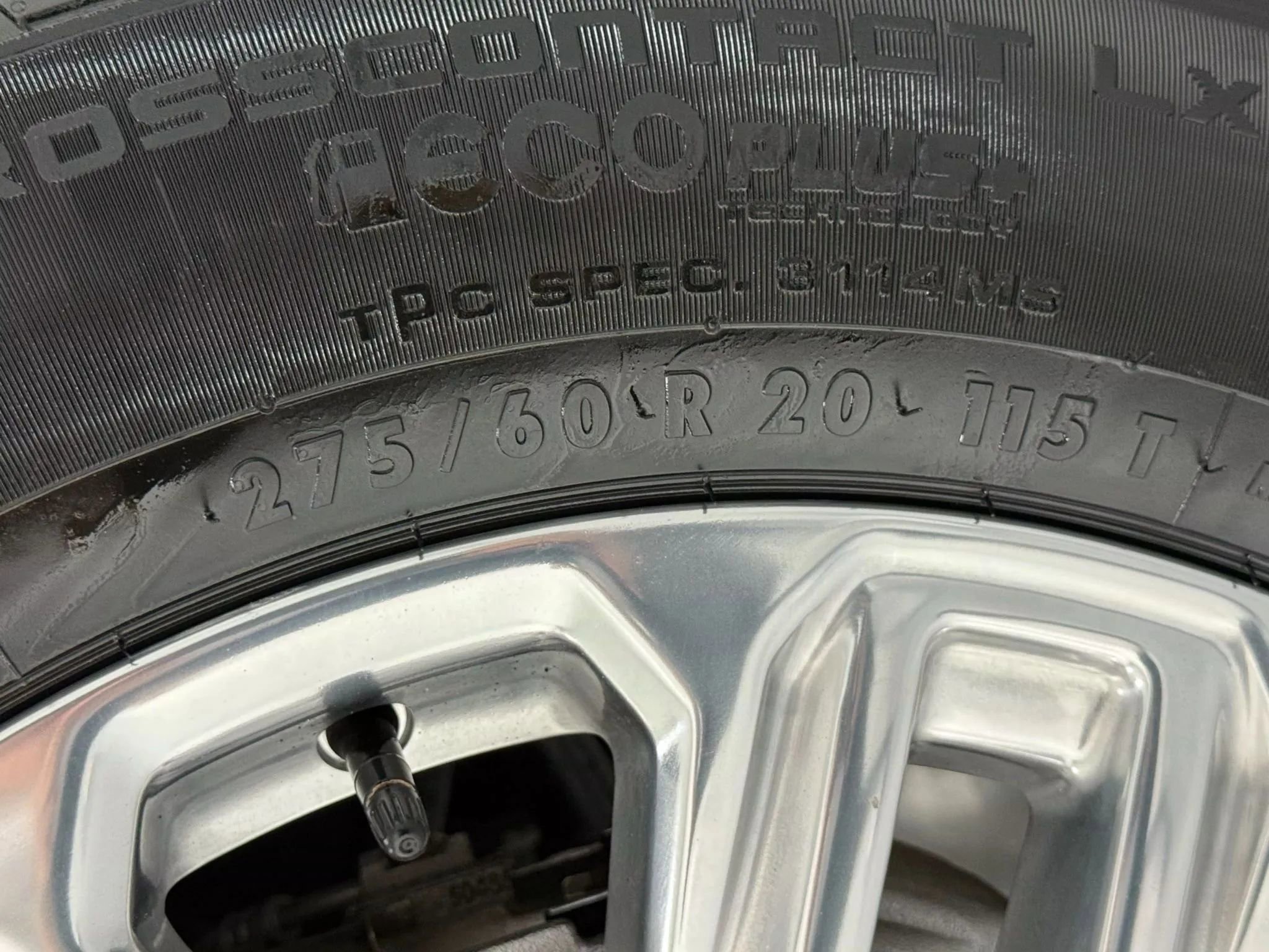 Used 2024 GMC Yukon SLT image 70